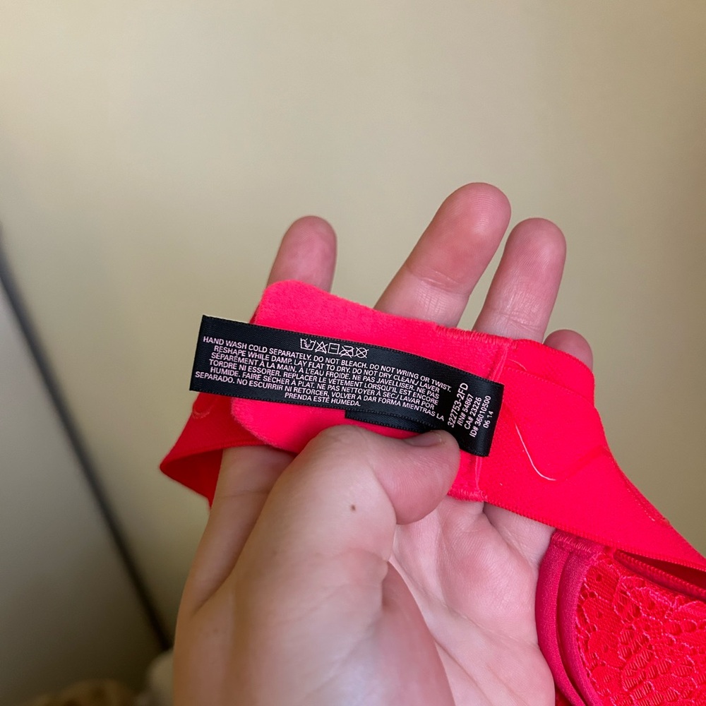 NWT Victoria’s Secret Hot Coral Pink Lace Very Sexy Strapless Bra 32 D - Picture 8 of 8